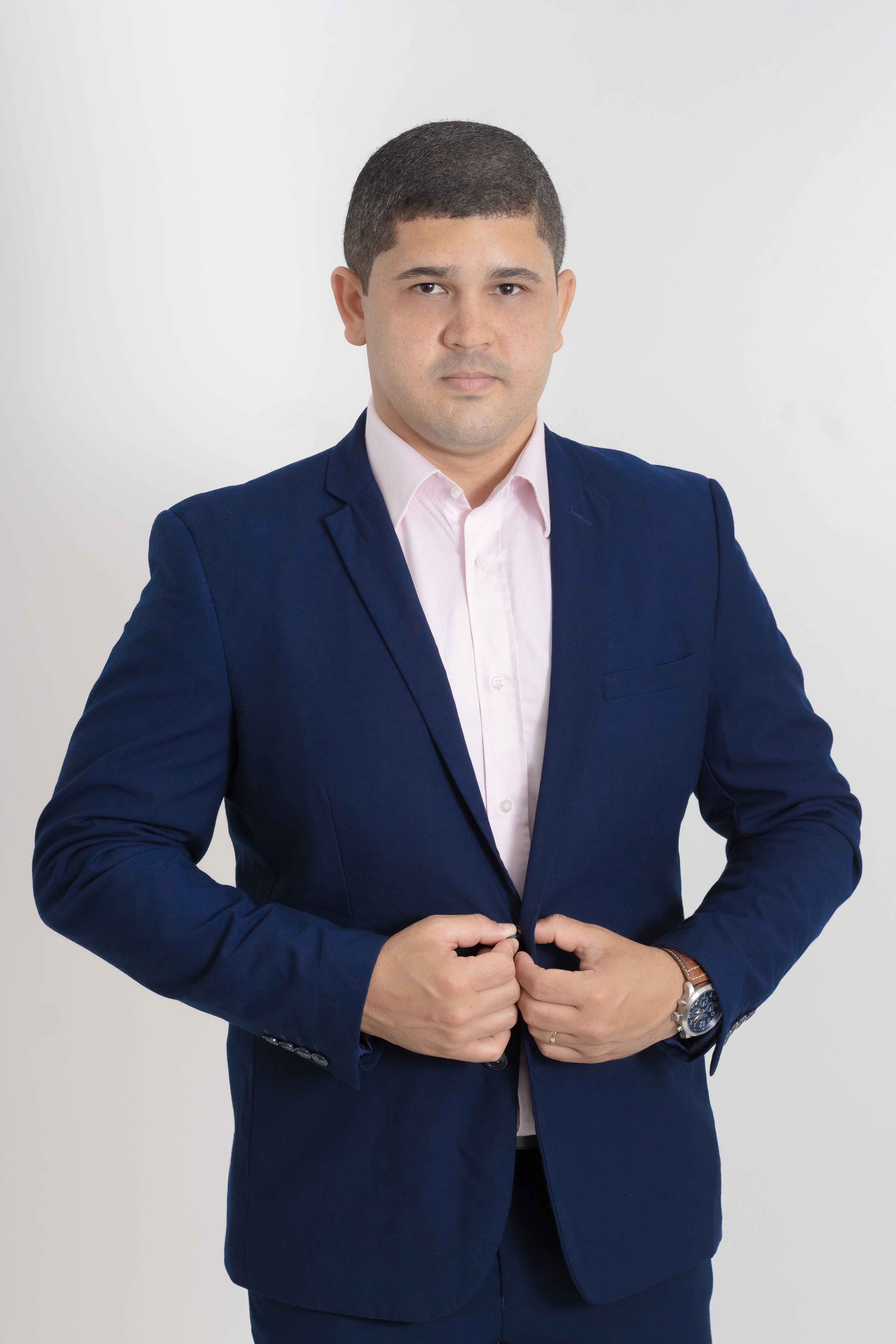 Foto do Dr. Larry Bezerra